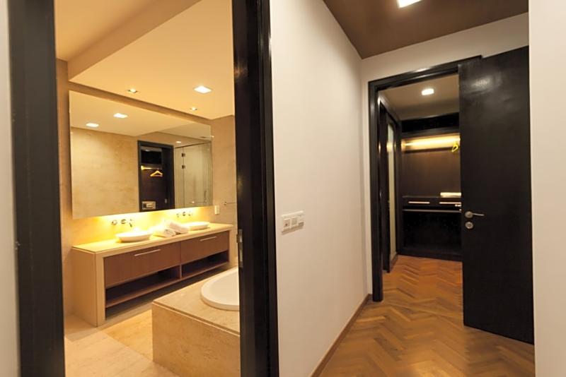 בית מלון כפרי Profolio Straits Quay