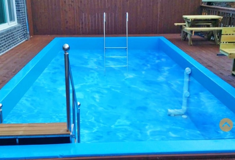 בית מלון כפרי Ario Pension