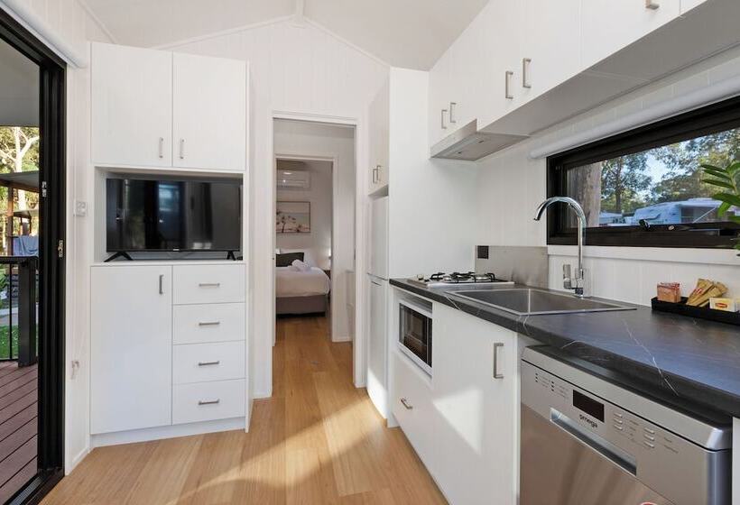 בית מלון כפרי Reflections Moonee Beach   Holiday Park