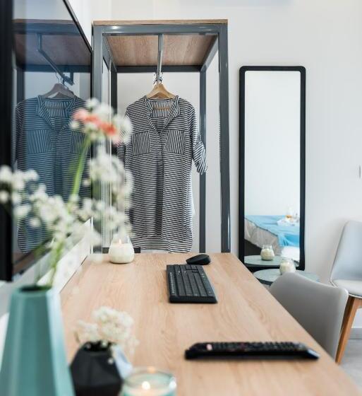 ホテル Santorini Main Square