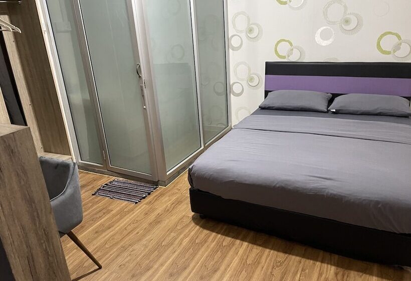 호텔 Step In Lodge   Hostel