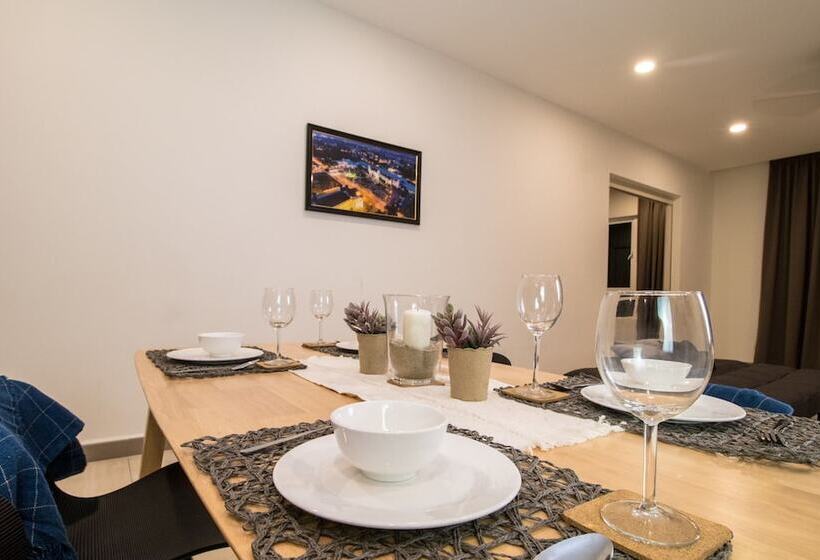 فندق The Octagon Ipoh By Plush