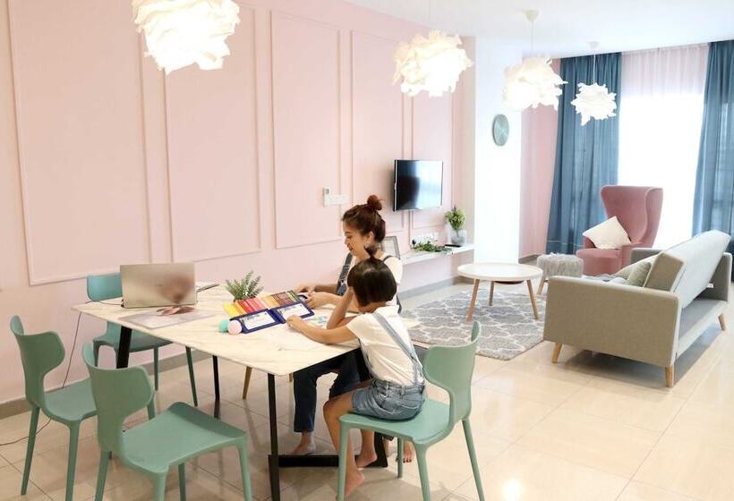 فندق The Octagon Ipoh By Plush