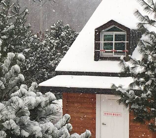 Hotelli Tirol Pension