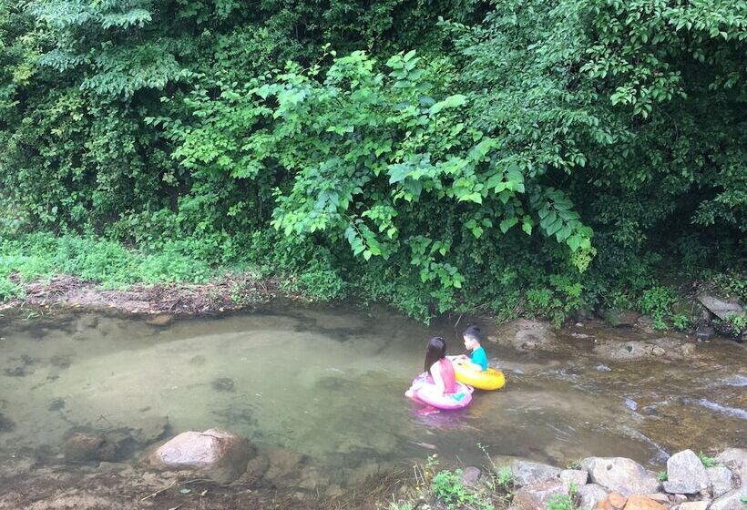 Hotelli Tirol Pension