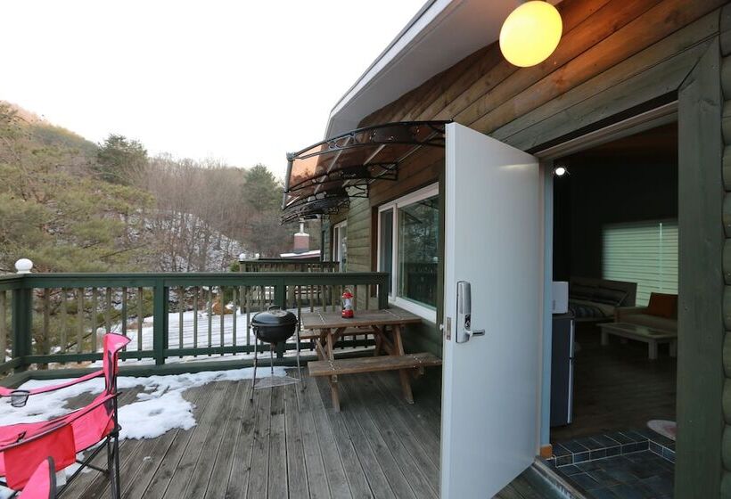 בית מלון כפרי Tirol Pension