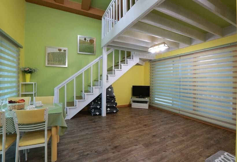 בית מלון כפרי Tirol Pension