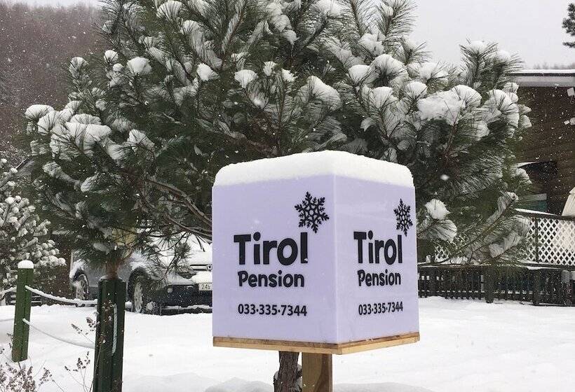 Hotelli Tirol Pension