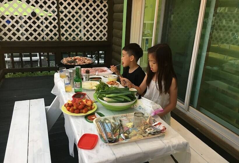 Hotelli Tirol Pension