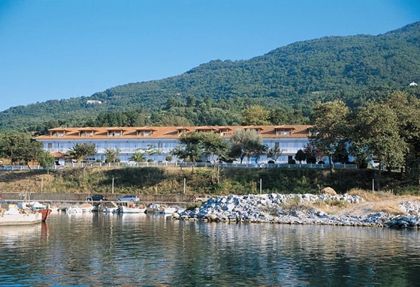 בית מלון כפרי Vlassis