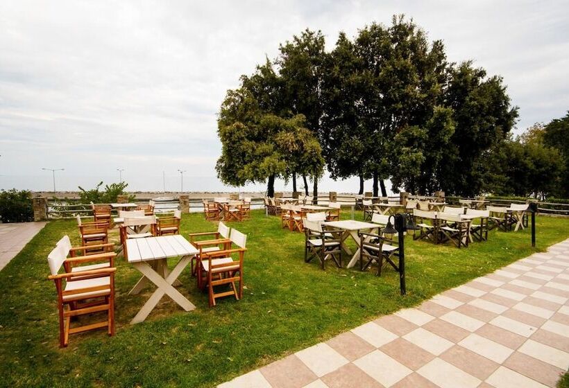 בית מלון כפרי Vlassis