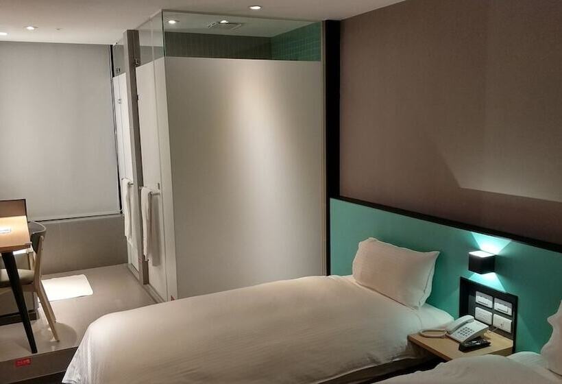 هتل Walker  Taoyuan