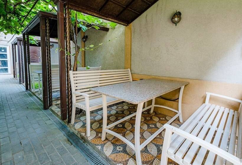 בית מלון כפרי Yuzhny