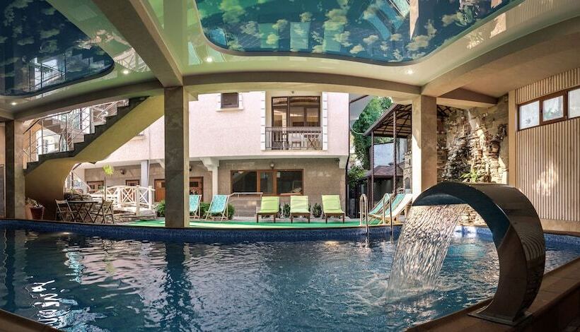 בית מלון כפרי Yuzhny