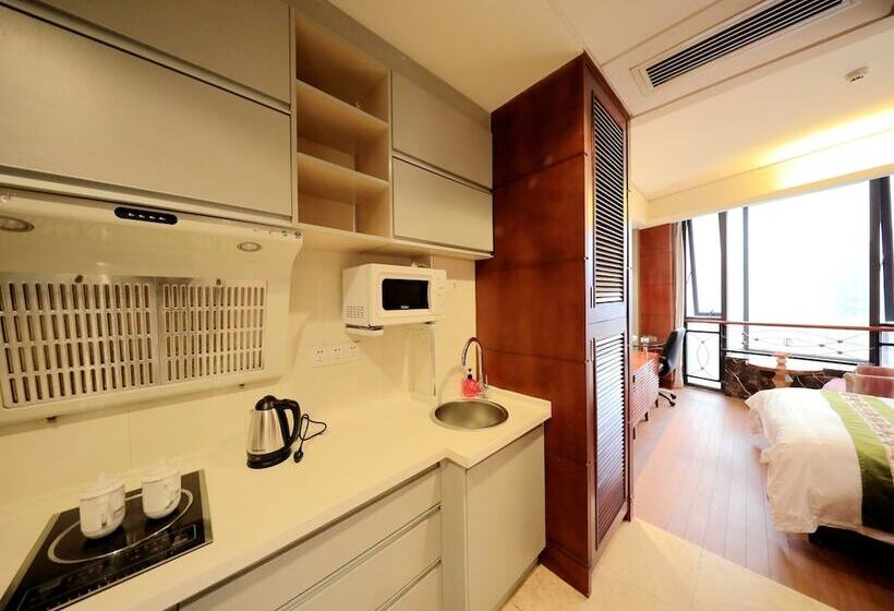 Nanchang Honggutan Taili Apartment