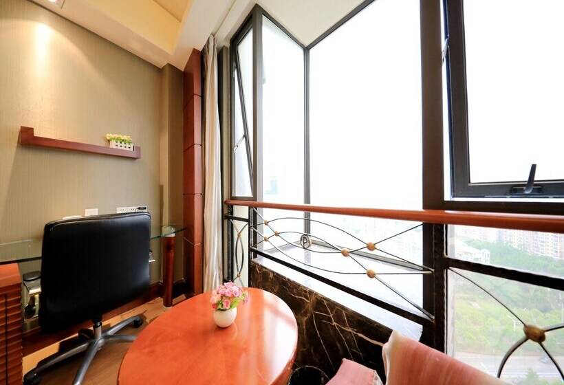 Nanchang Honggutan Taili Apartment