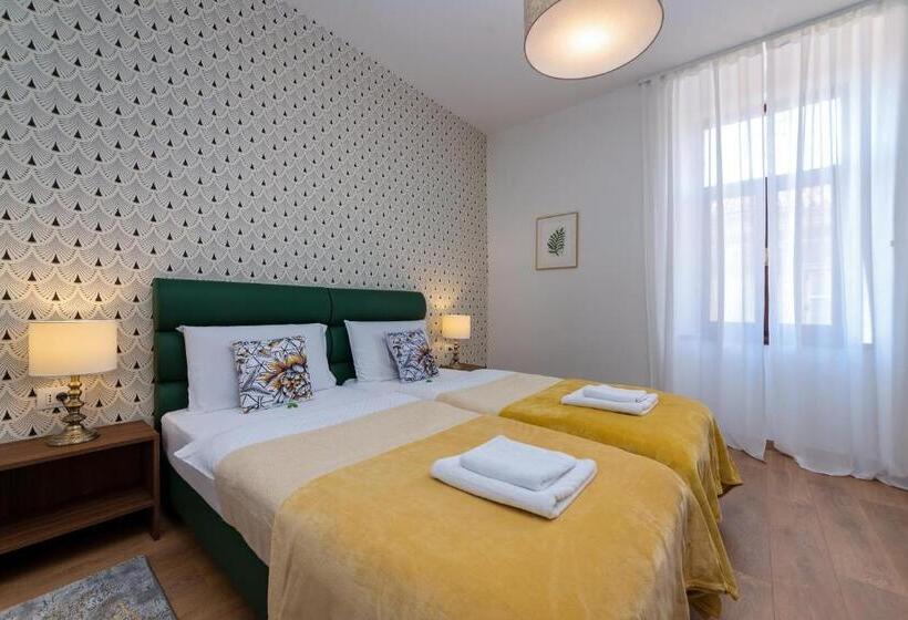 Пансион Aurora Rooms B&b Pula