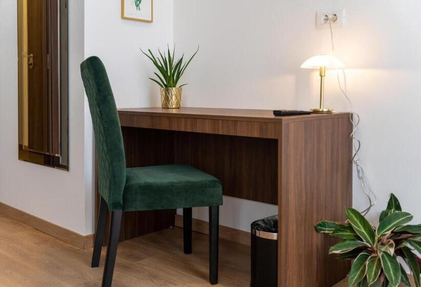 Пансион Aurora Rooms B&b Pula