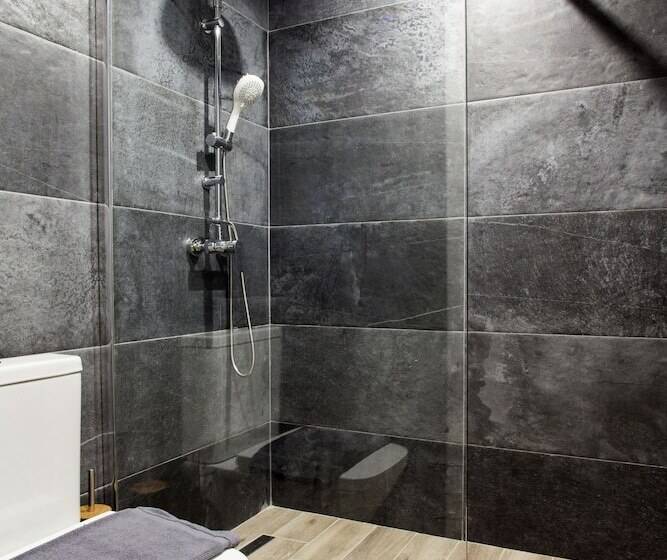 پانسیون Raise The Heraklion Project