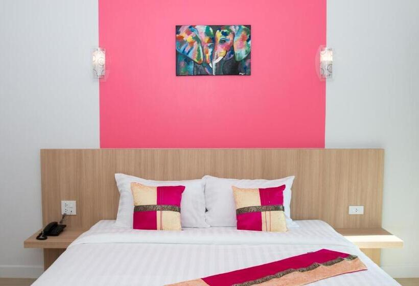 Phant At Thalang Service Apartment