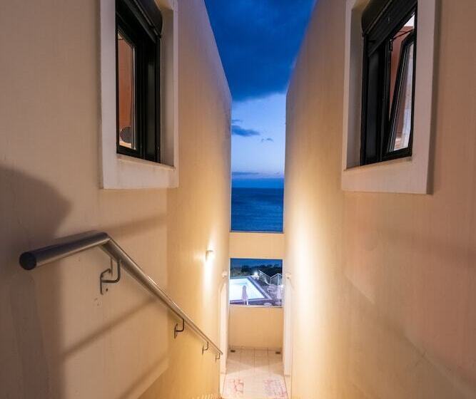 Portela Apartments Kastri