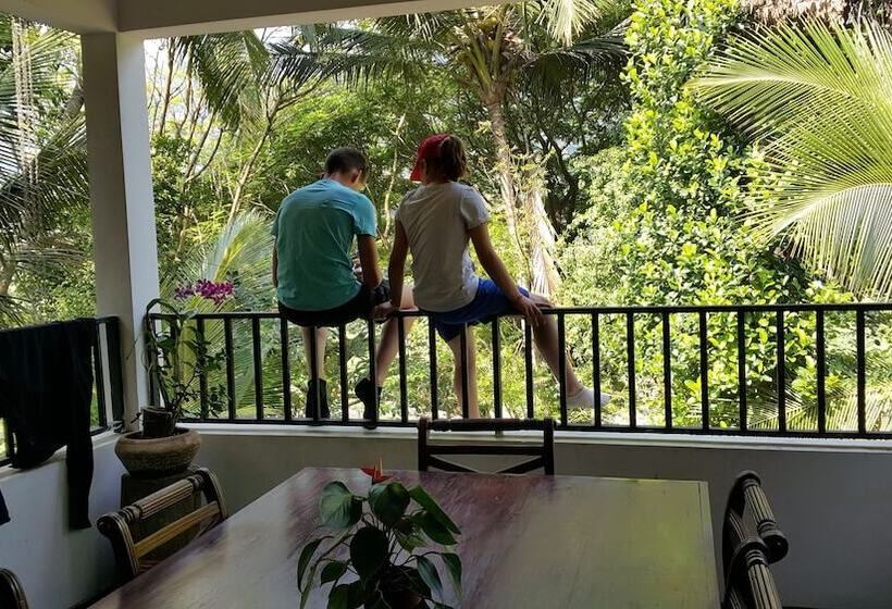 Riverside Homestay Apartments