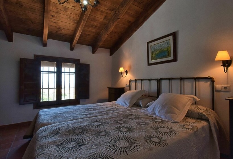 Authentic Country Home With Private Swimming Pool Near The Torcal De Antequera Nature Park