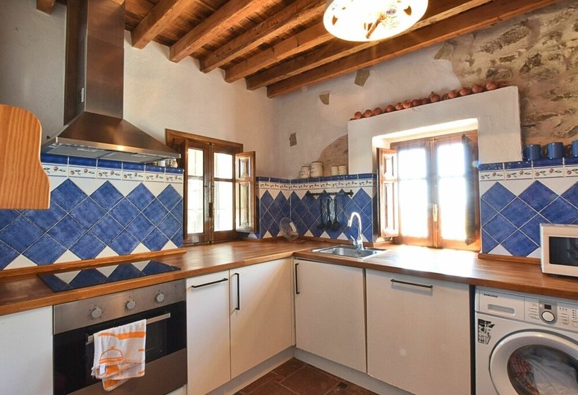 Authentic Country Home With Private Swimming Pool Near The Torcal De Antequera Nature Park