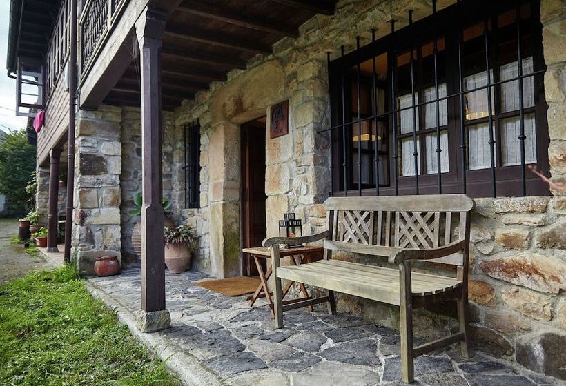 Beautiful Country House With Stunning Views Of The Mountains Of Asturias
