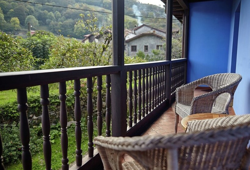 Beautiful Country House With Stunning Views Of The Mountains Of Asturias