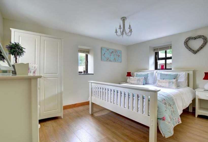 Beautiful Stone Cottage With Fireplace In Quiet Surroundings