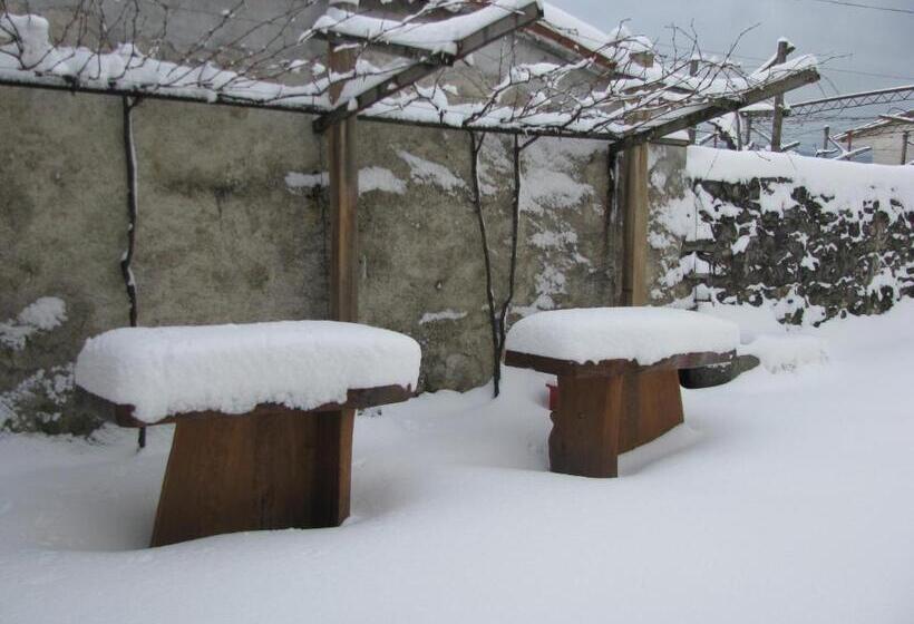 تختخواب و صبحانه Tourist Farm Petelin Durcik