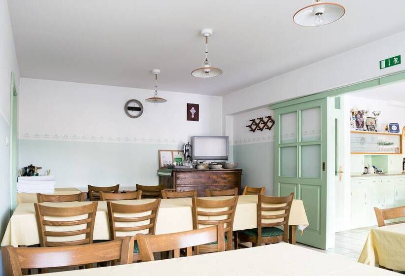 تختخواب و صبحانه Tourist Farm Petelin Durcik