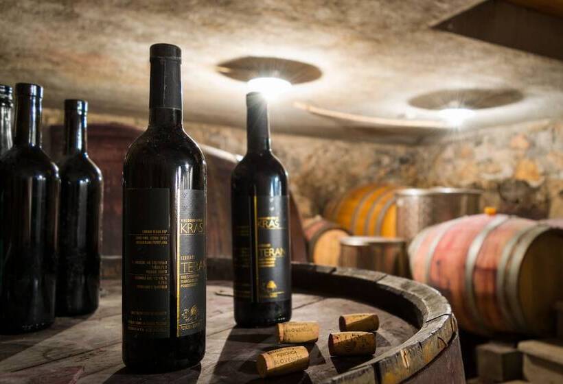 تختخواب و صبحانه Tourist Farm Petelin Durcik