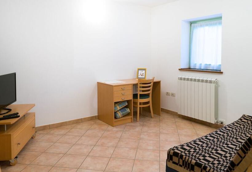 تختخواب و صبحانه Tourist Farm Petelin Durcik