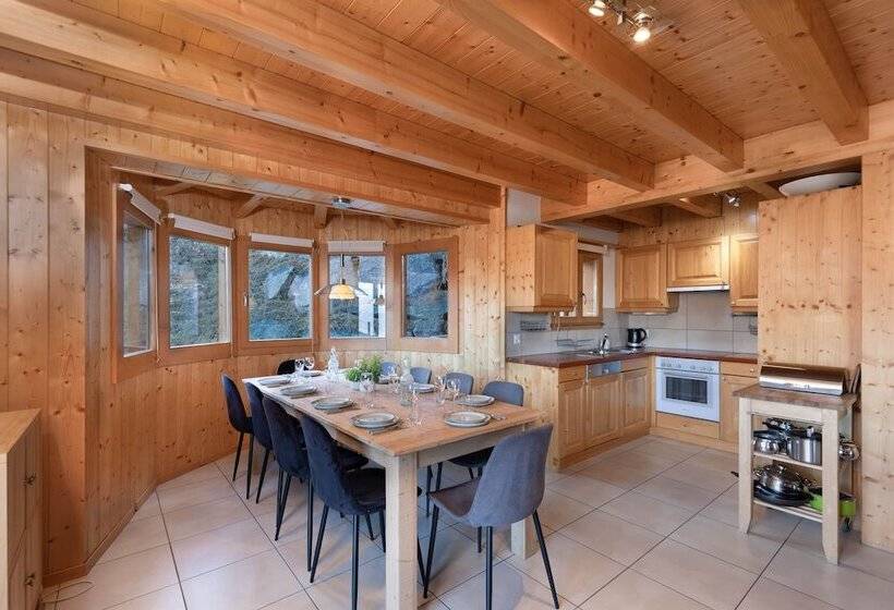 Chalet Belle Roche Recently Renovated Jacuzzi