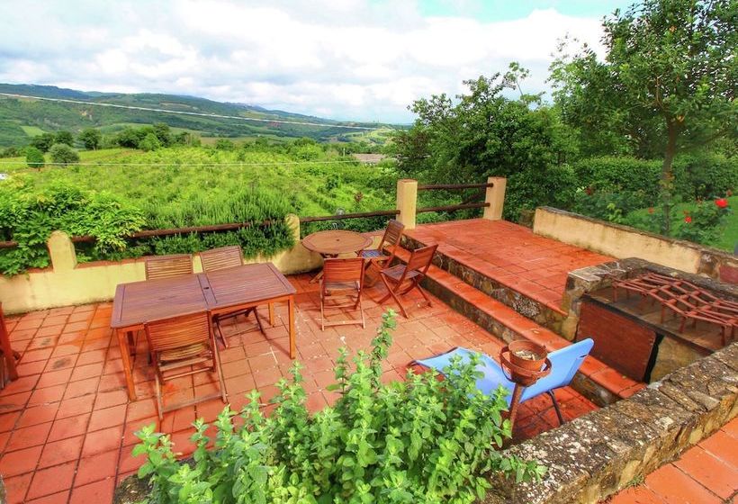 Chaming Farmhouse In Tuscany With Swimming Pool