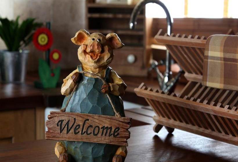 Charming And Authentic Cottage With Beautiful Views In A Quiet Location