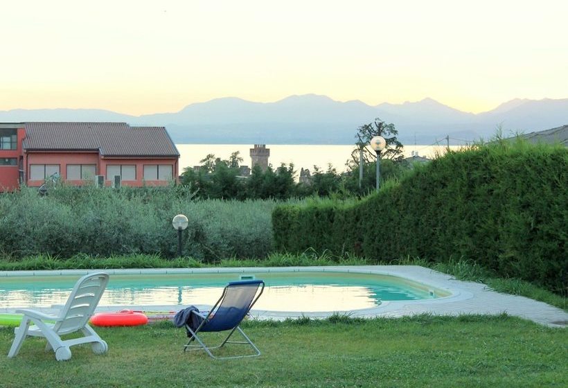 Charming Cottage In Renovated Farmhouse Near Lake Garda