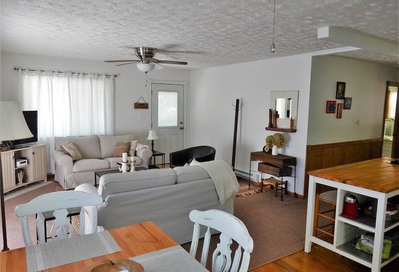 Chimney Bluff Cottage