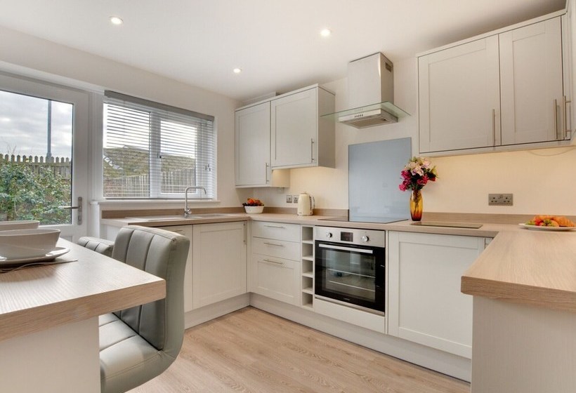 Cosy Cottage In Padstow With Gas Fireplace And A Nice Garden With Terrace