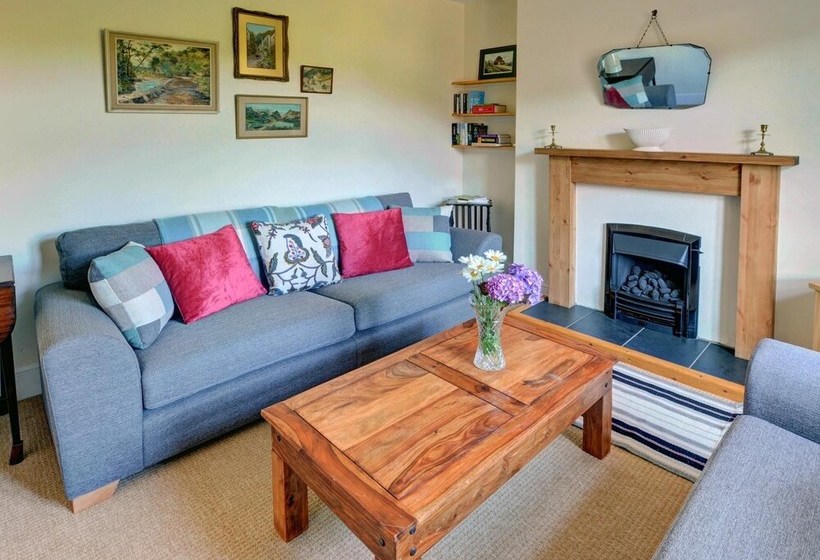 Cosy Cottage In Quiet Setting Nearby Magnificent Beaches Of Lynton