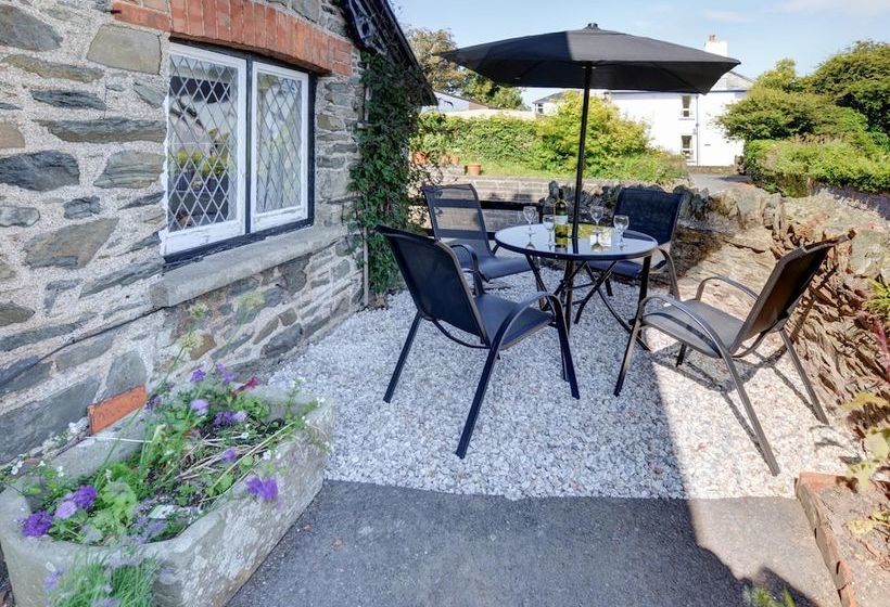 Cosy Cottage In Quiet Setting Nearby Magnificent Beaches Of Lynton