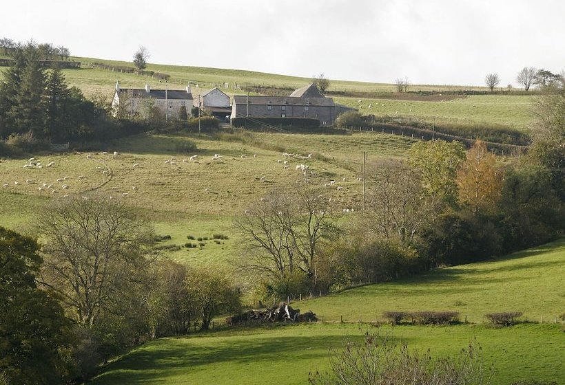 Cottage Consisting Of Luxury Like A Rain Shower And Ideally Situated In Crai