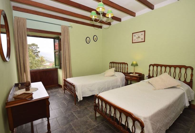 Cozy Cottage In Orotava With Swimming Pool