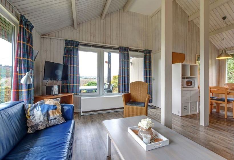 Detached Bungalow In Naturpark Nordeifel Near A Reservoir