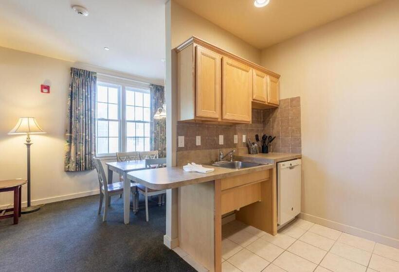 Ebb Tide Suites