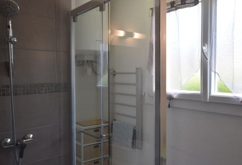 Gite On A Quiet Property, Through A Wine Garden Surrounding