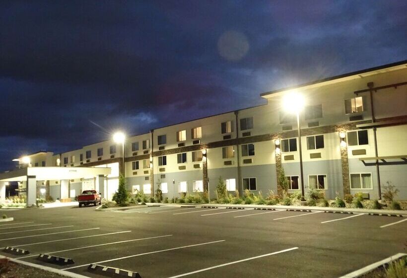 ホテル Best Western Plus The Inn At Hells Canyon