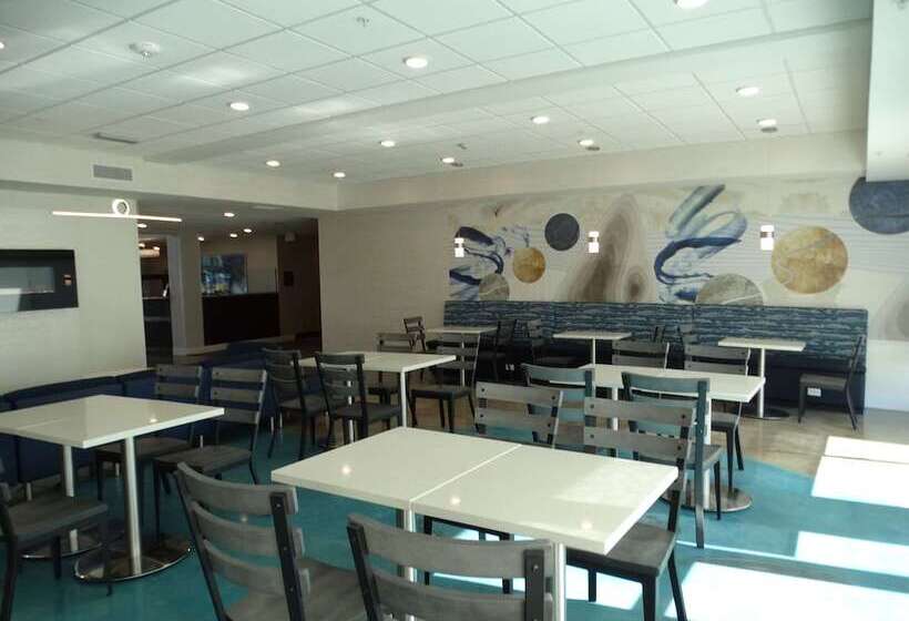 ホテル Best Western Plus The Inn At Hells Canyon